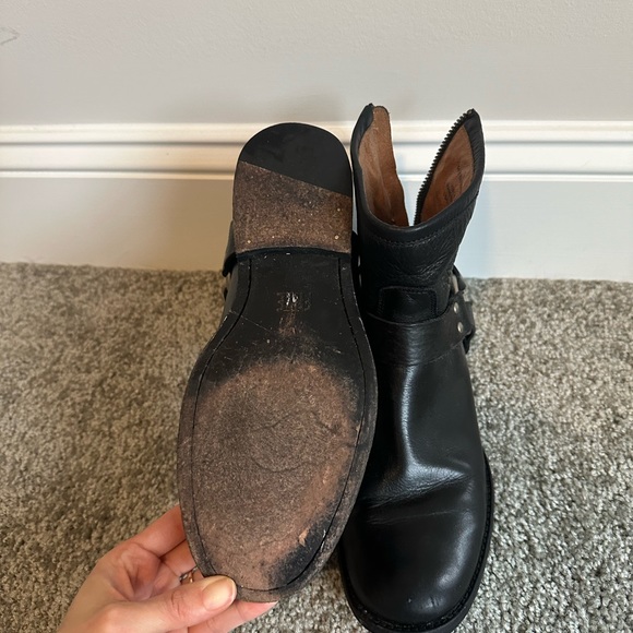 Frye Veronica Harness Short Black Bootie - Picture 6 of 6
